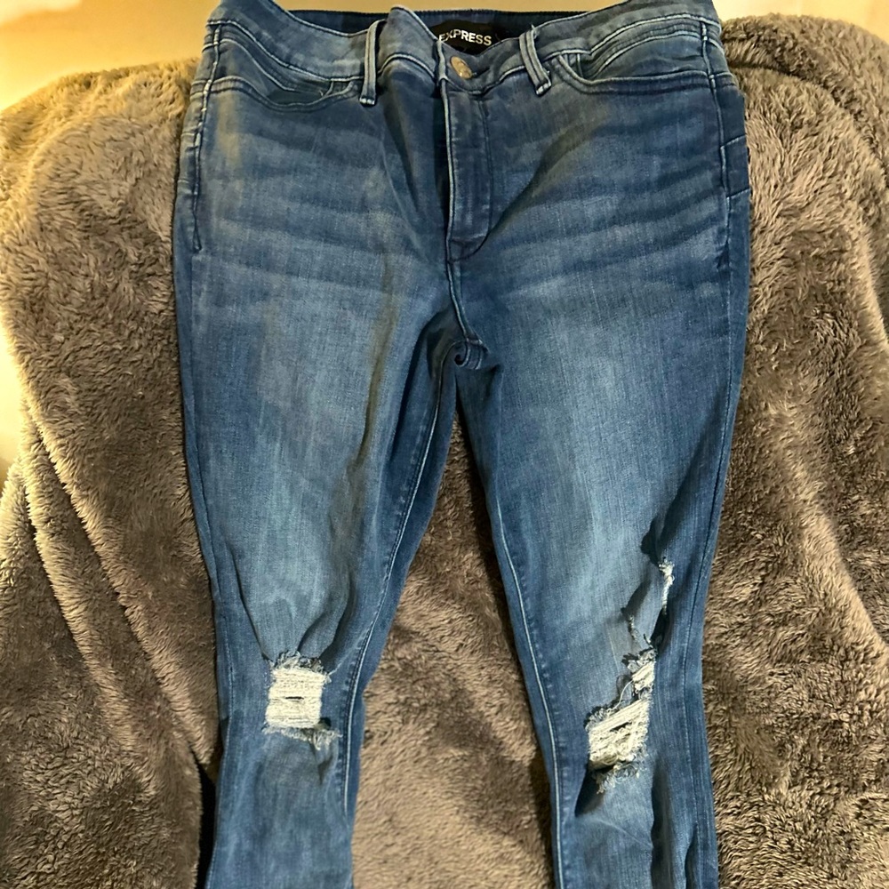 Express Jeans- Stretch+ Denim Perfect Lift
